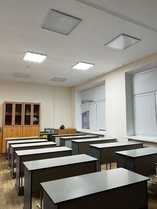 O’quv markazi Xususiy maktablar uchun STOL STULLAR