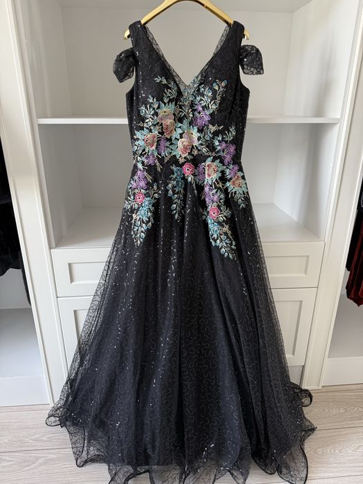 Вечерние платья 46 рр