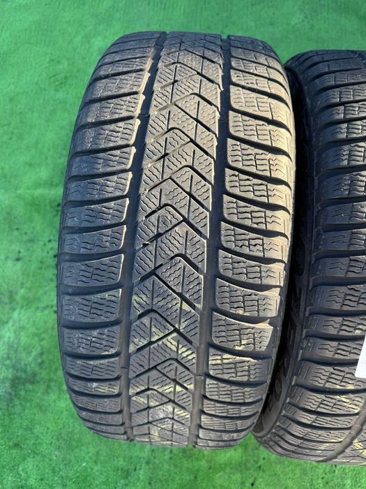 Anvelope Iarna 235/45/18 Pirelli