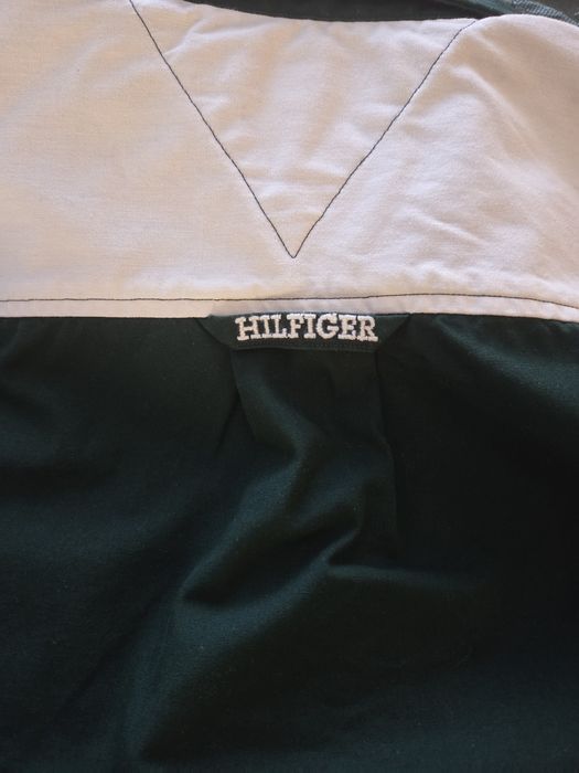 Cămașă hilfiger,  mărimea S,  preț 150 roni