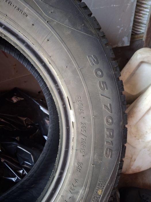 Продам шины срочно