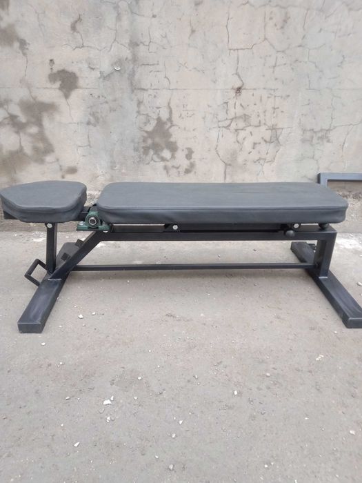 Универсальная спортивная скамья