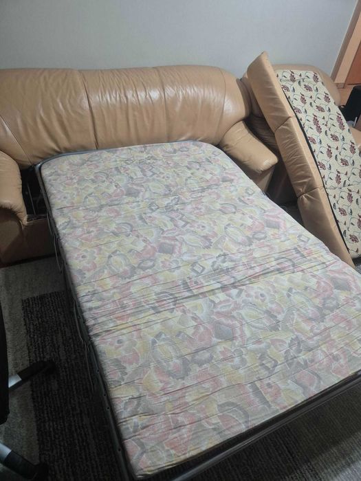 Canapele piele pentru living sau birou