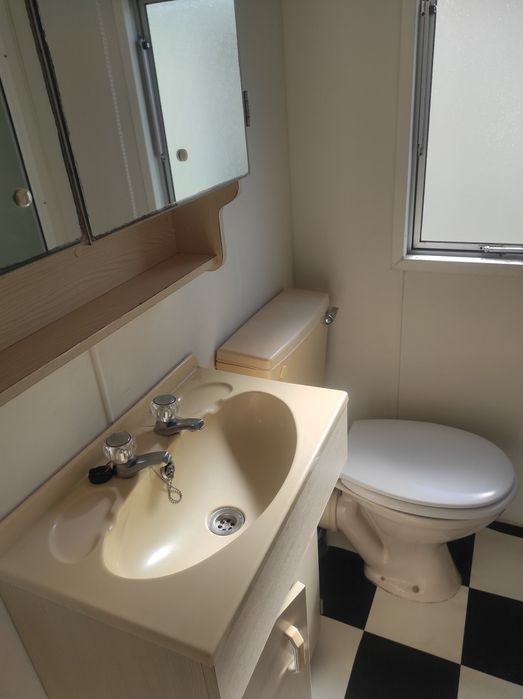 МОБИЛНА КЪЩА / Стационарна каравана