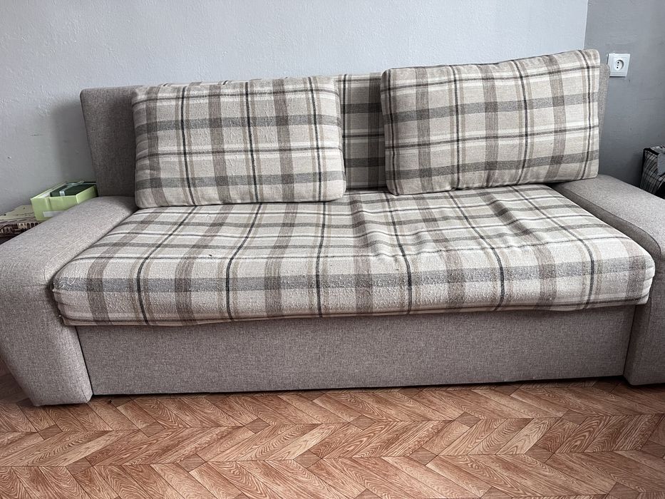 Продам диван район университета