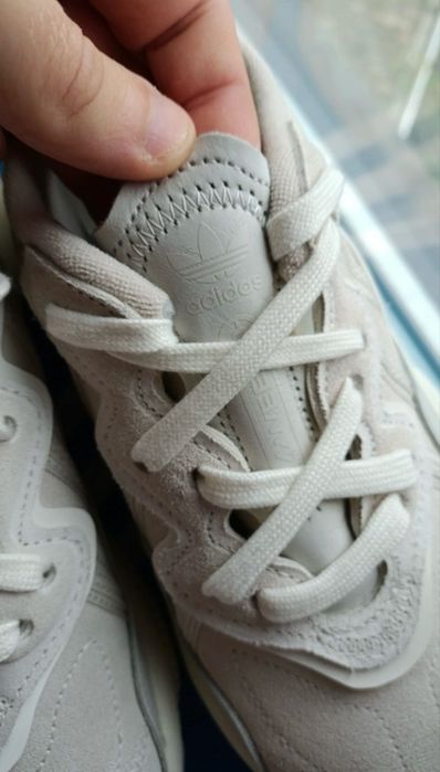Adidas “Ozweego”