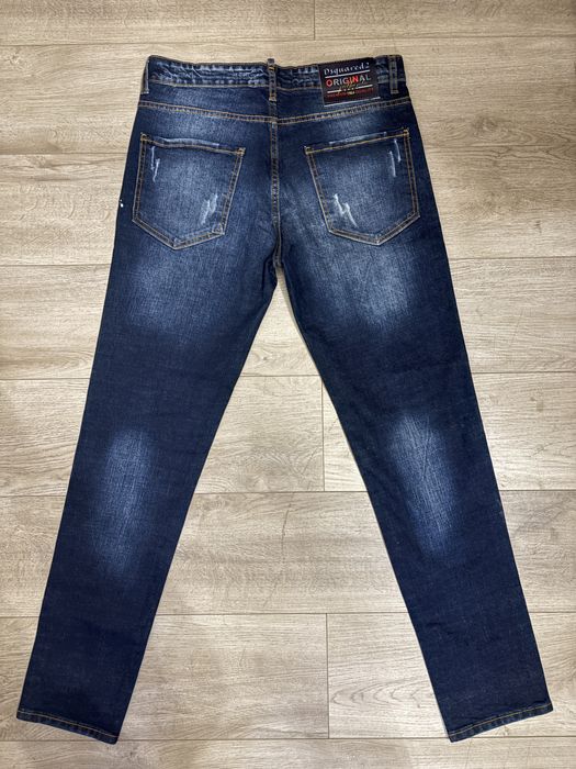 Blugi Dsquared 2 , noi cu eticheta