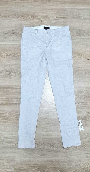 Pantaloni Asos din in