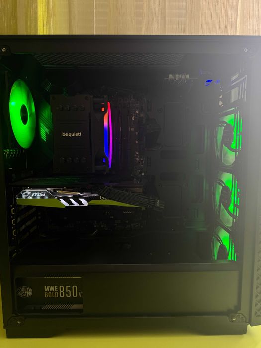 Геймърски компютър MSI RTX 4060 I7 13700K