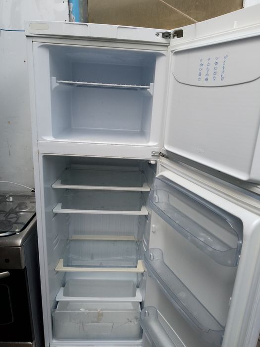 Frigider Indesit arctic Whirlpool asigur transport