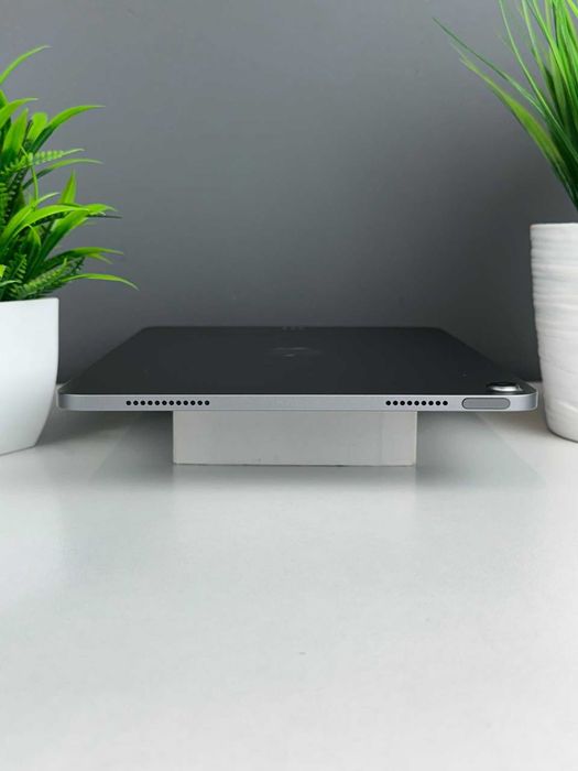 iPad Air 11, 1275а57011