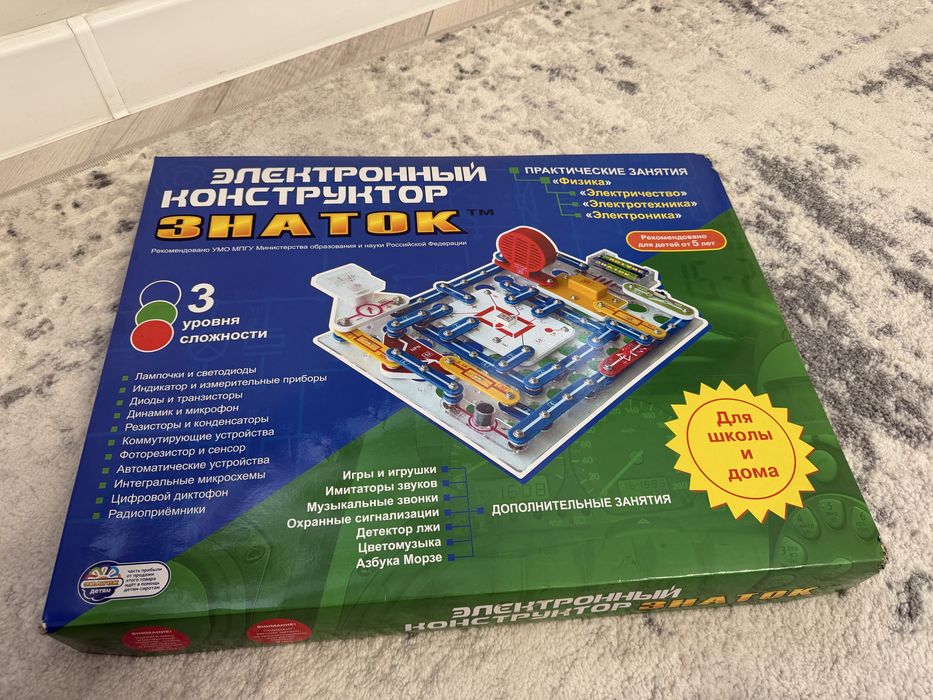 Электрический конструктор «знаток»