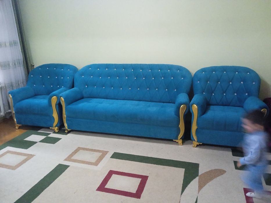 Restavtasiya divan kreslo