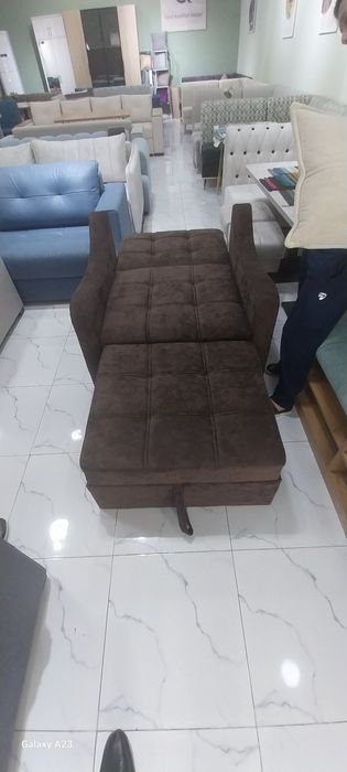 Диван/Кресла с подушкой. Почти новая. Купили в Мае. Цена договорная.