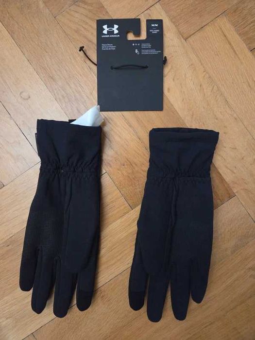 Mănuși Under Armour unisex, mărimea M, noi cu eticheta
