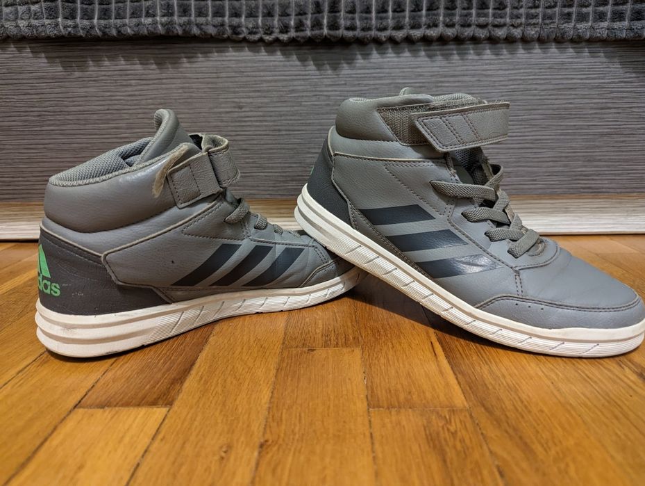 Детски обувки Адидас 38