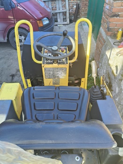 Валяк под наем и Услуги с мини багер 4 броя кофи 30 45 60см и планиров