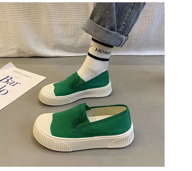 Продам новую обувь