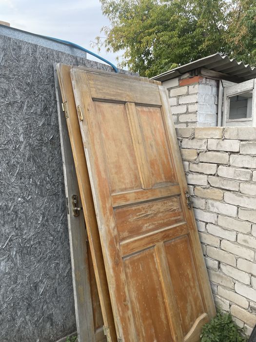 Двери семь штук все за 7 тсч