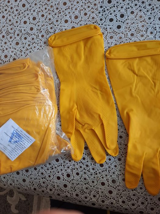 Продам перчатки резиновые