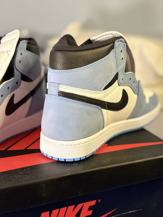 Air Jordan 1 High OG “University Blue”