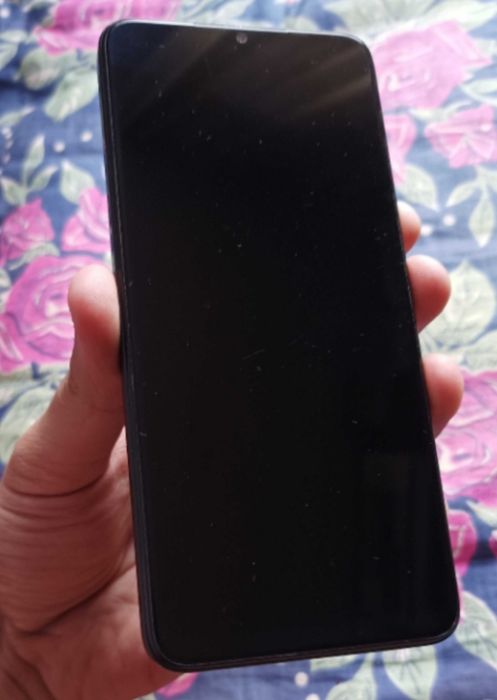 Infinix SMART 7 abmen yoki sotiladi