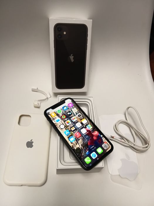 iPhone 11 с документами. АКБ 74%.