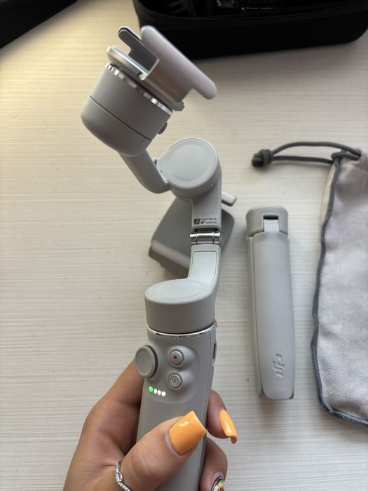 Стабилизатор / Гимбъл за телефон DJI Osmo Mobile 5 (DJI OM 5) - Пълен комплект