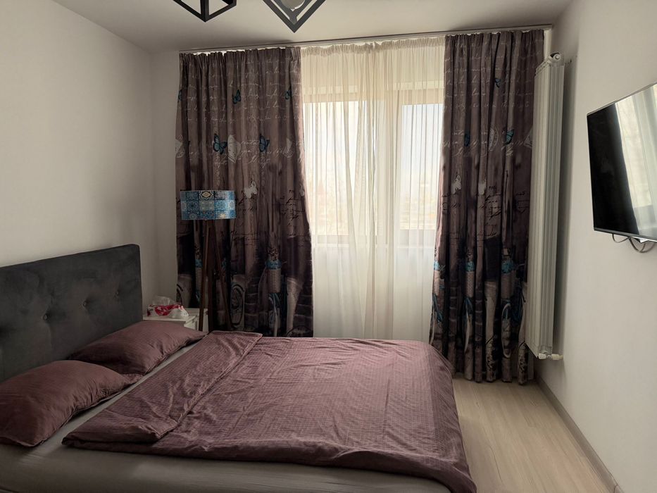 Vand apartament 3 camere Abator,zona far