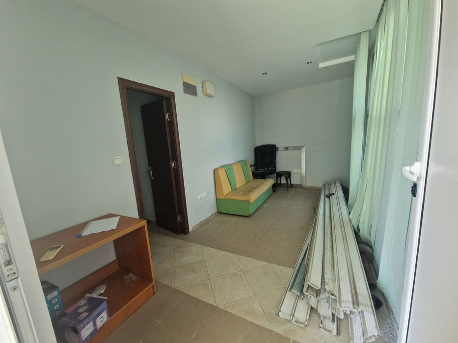 Продава се Офис в Варна, Погреби - 46 кв.м за 610 €/кв.м - Снимка #4