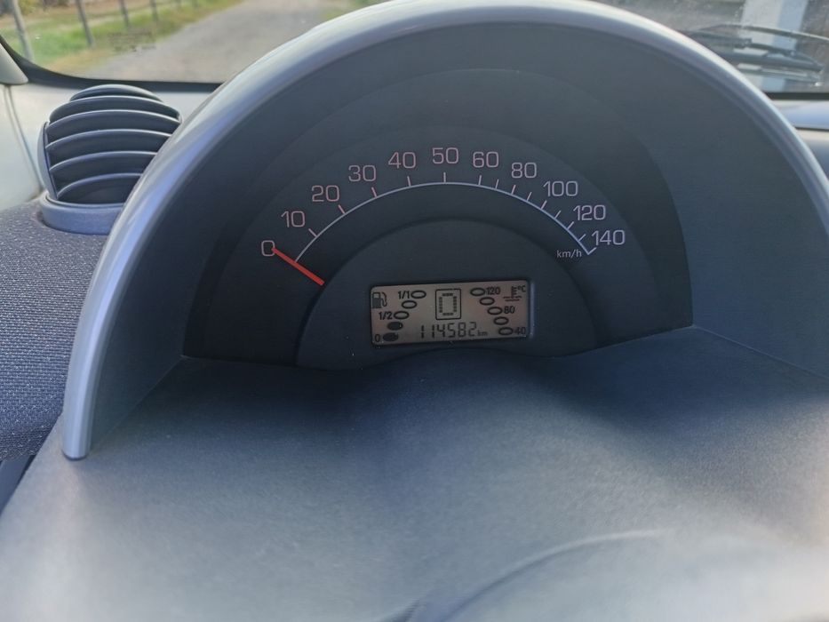 Vând Smart  diesel 2001