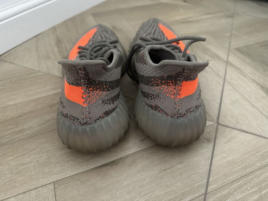 Adidas Yeezy baieti, marimea 42, purtati putin