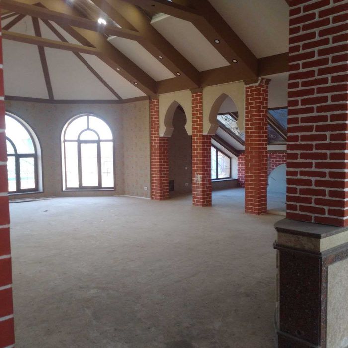 Xovli sotiladi 3 qavat+podval