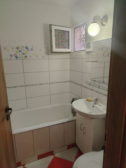 Proprietar inchiriez garsoniera,dr taberei , favorit