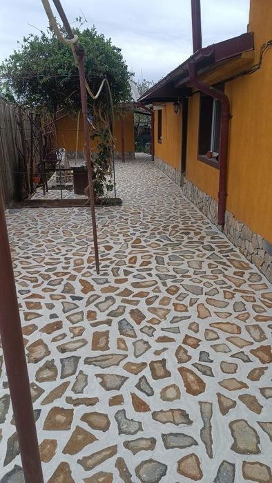 Vând și montez piatra naturala