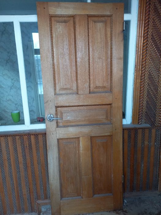 Деревянные двери