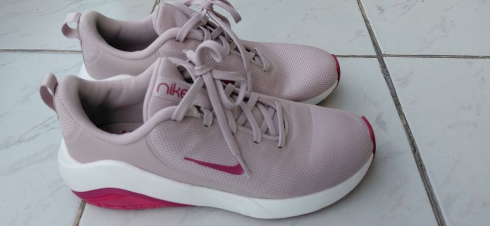 Nike air zoom bella 7