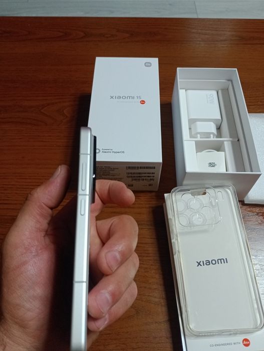 Xiaomi 15 смартфон