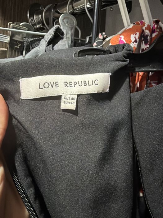 Продам черное платье