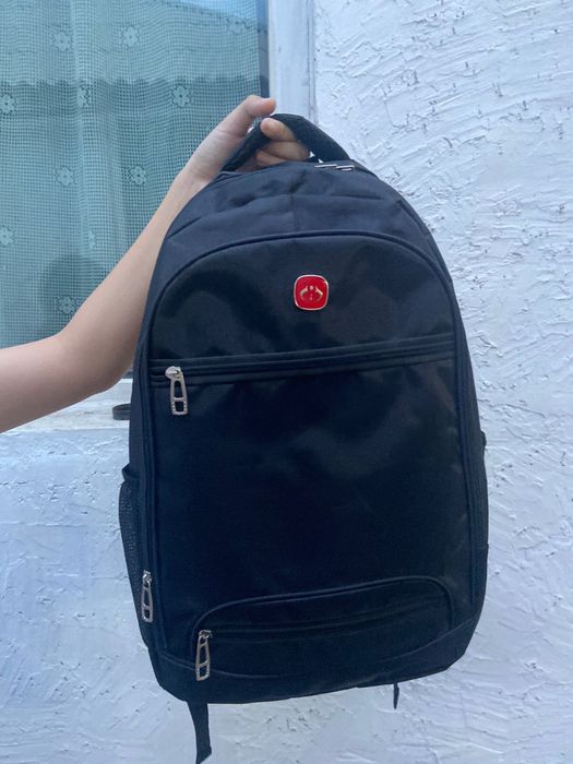 Рюкзаки,барсетки