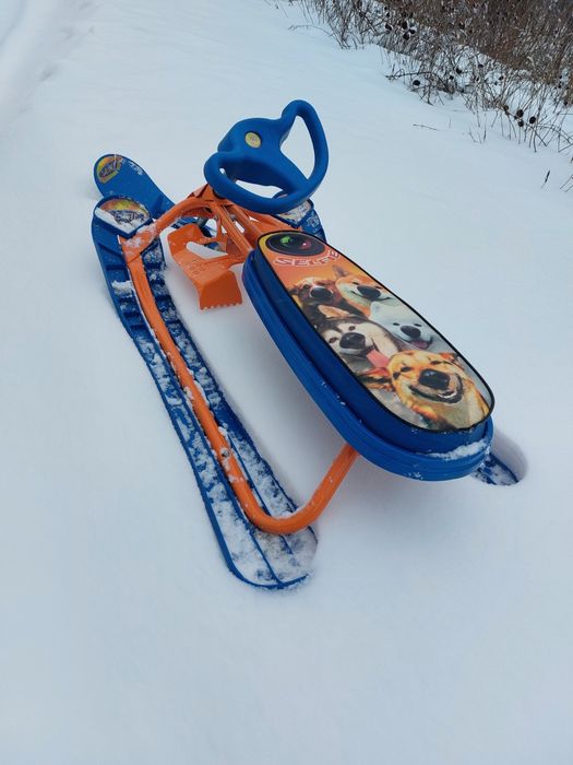 Продам снегокат детский.