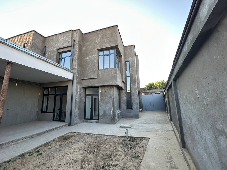 Sotuvda Nazarbekda Uchastka 2,5 sotix NAXT yoki NASIYAga sotiladi!