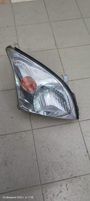Продам фара от Тойота Прада 120