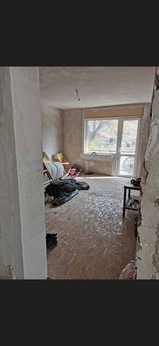 Продава къща с. Сопица