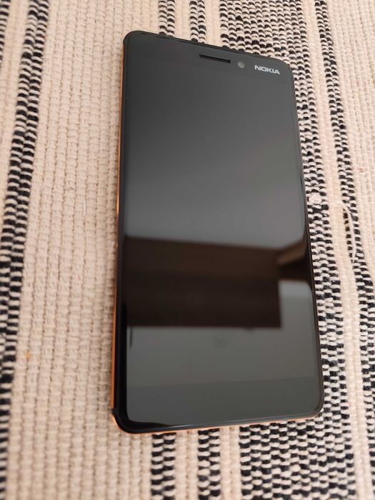 Nokia 6.1 16GB + SD карта 16ГБ висок клас.