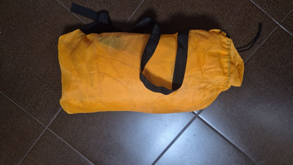 Надуваем Пуф за плаж и къмпинг