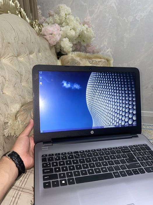 Hewlett-Packard (HP) Notebook