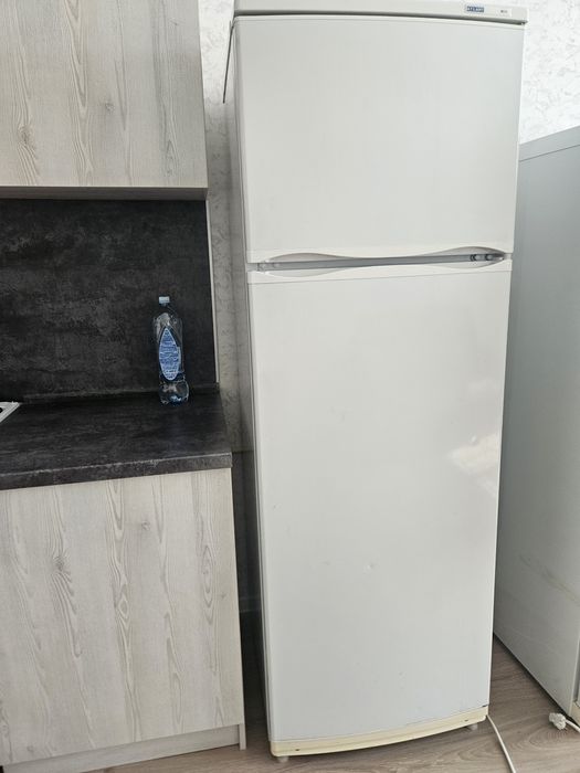 Продам б/у холодильник в хорошем состоянии