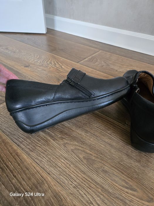 Продам кожаную обувь