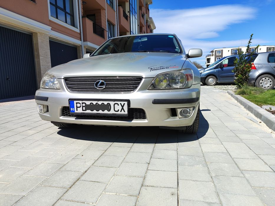 Lexus is 200 2001 с Газ